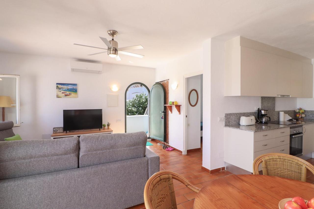 Belvedere, Family-Friendly, Nice, First-Line Apartment With Stunning Beach And Sea Views,Ac アレナル・デン・カステル エクステリア 写真